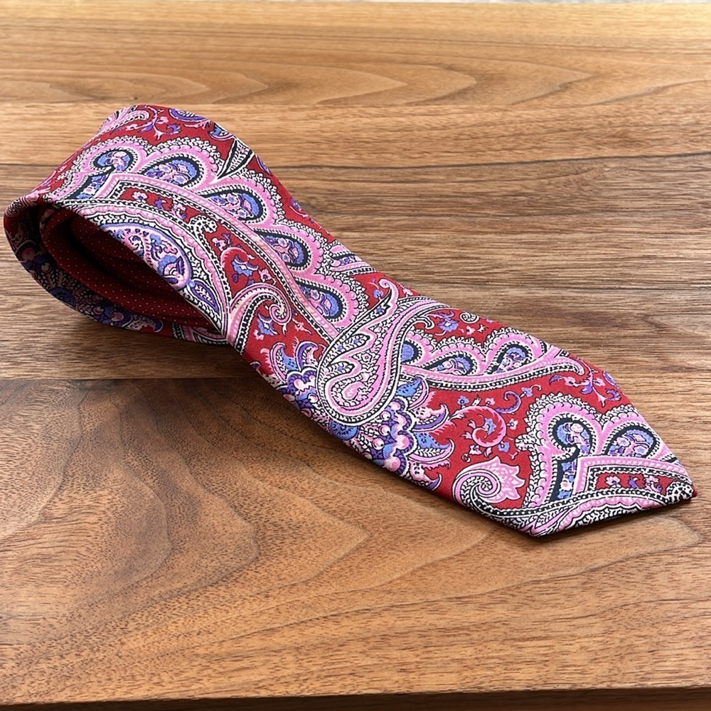 THOMAS PINK 100% Silk Neck Tie Made Italy Pink Red Paisley Print Business Dressy